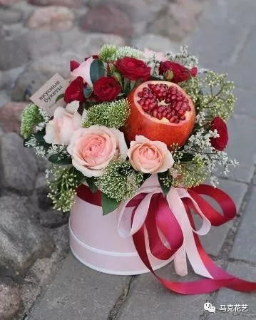 中秋花禮，果然會玩 當傳統佳節遇上創意花卉消費